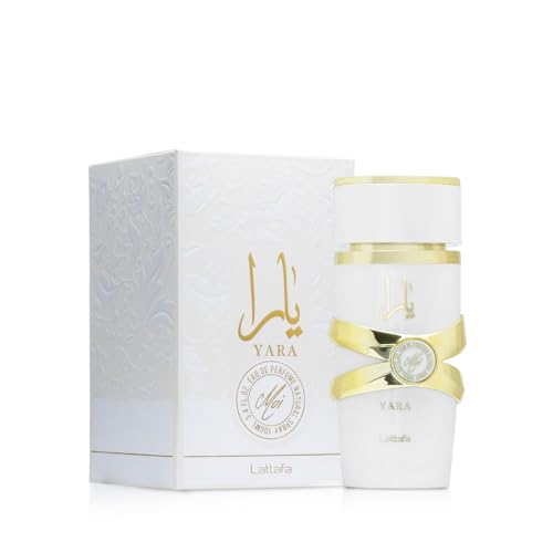 Lattafa Yara Moi fragrance spray angled shot emphasizes amber-warmth.