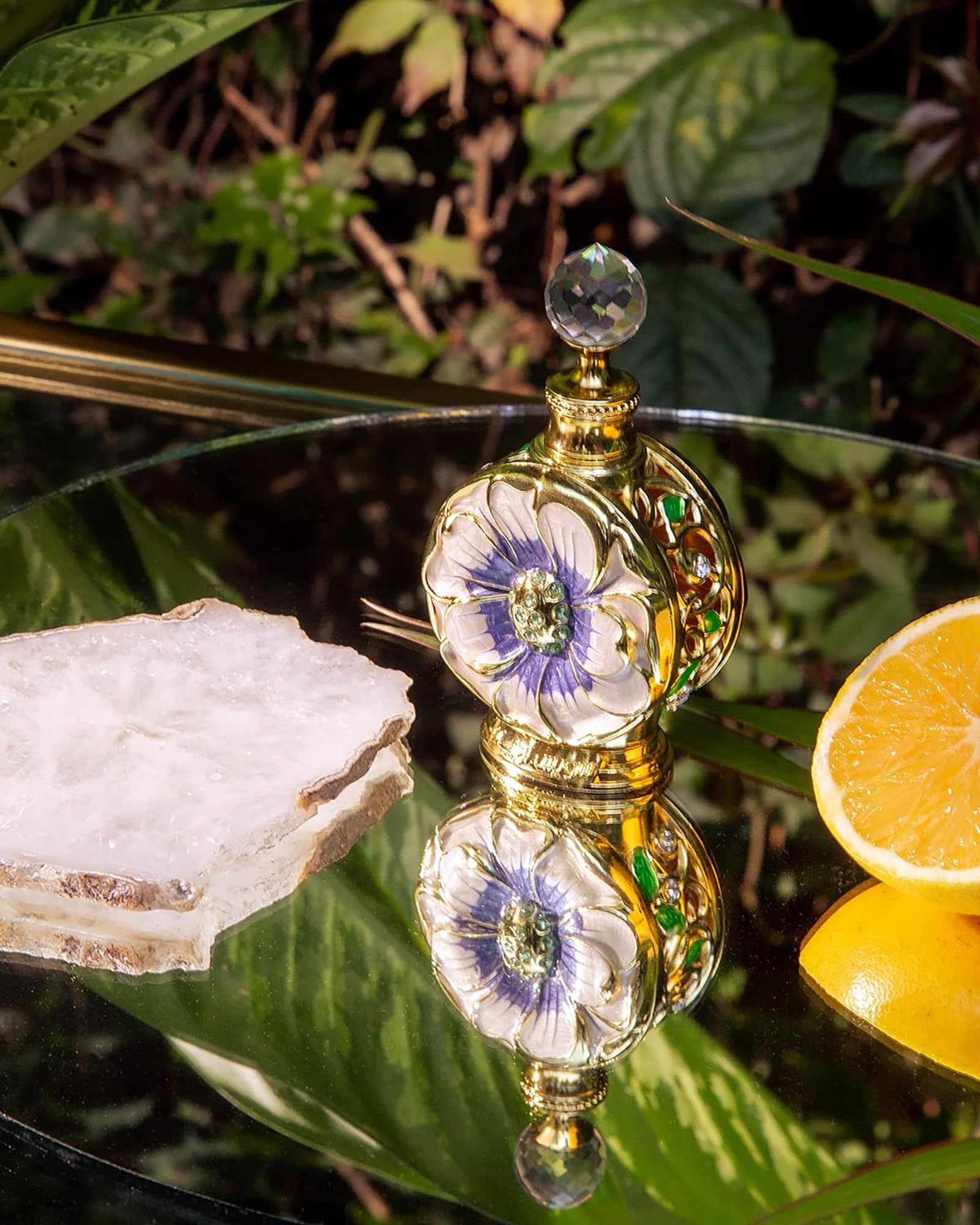 Layali perfume oil drops highlight concentrated aroma and personal fragrance use