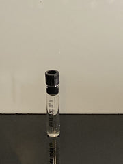 Le Labo Baie 19 vial and cap shot highlights compact sampling for on-the-go trials.