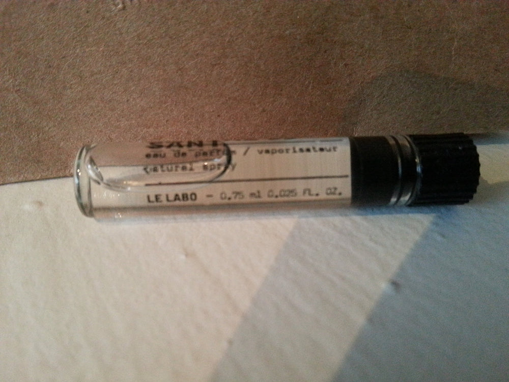 Le Labo Santal 33 sample box packaging, compact travel-ready presentation