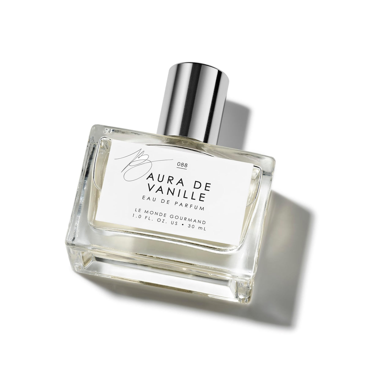 Le Monde Gourmand Aura de Vanille bottle close-up for a cozy evening fragrance.