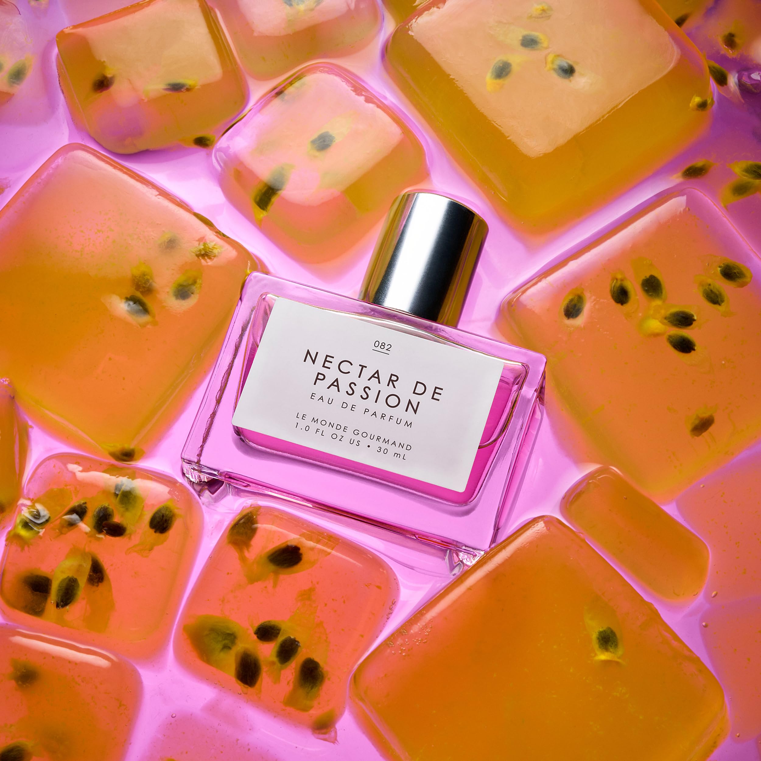 Nectar de Passion passionfruit note highlight provides tropical-inspired mood for upbeat daytime moments.
