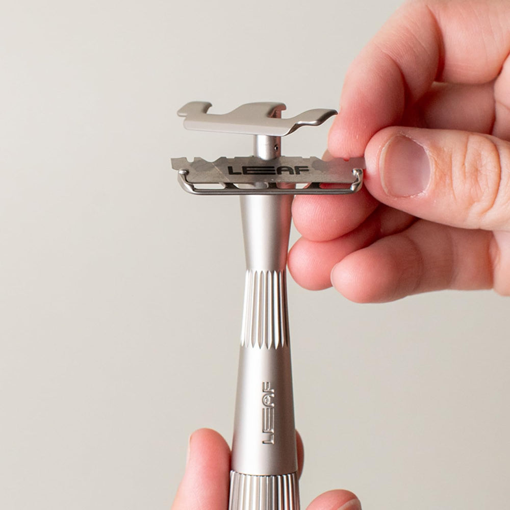 Leaf Shave cuchillas de acero inoxidable, opción sostenible para afeitados repetidos.