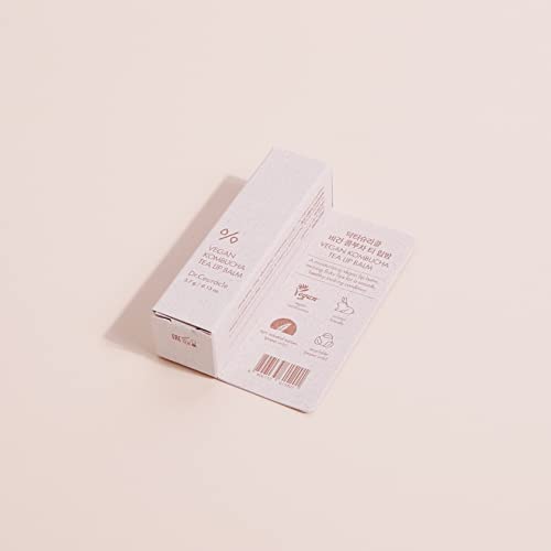Leegeehaam Dr.Ceuracle vegan kombucha tea lip balm on lips shows everyday moisture.