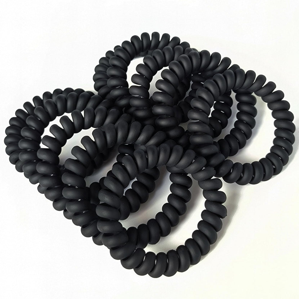 Leenchiry spiral hair ties matte black stretch demo shows secure fit without snag.