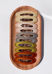 Lemeilleur oval clip closeup shows metal durability for everyday wear.