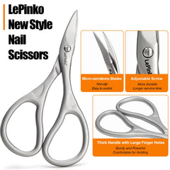 LePinko curved blades in use enable accurate trimming with ease.