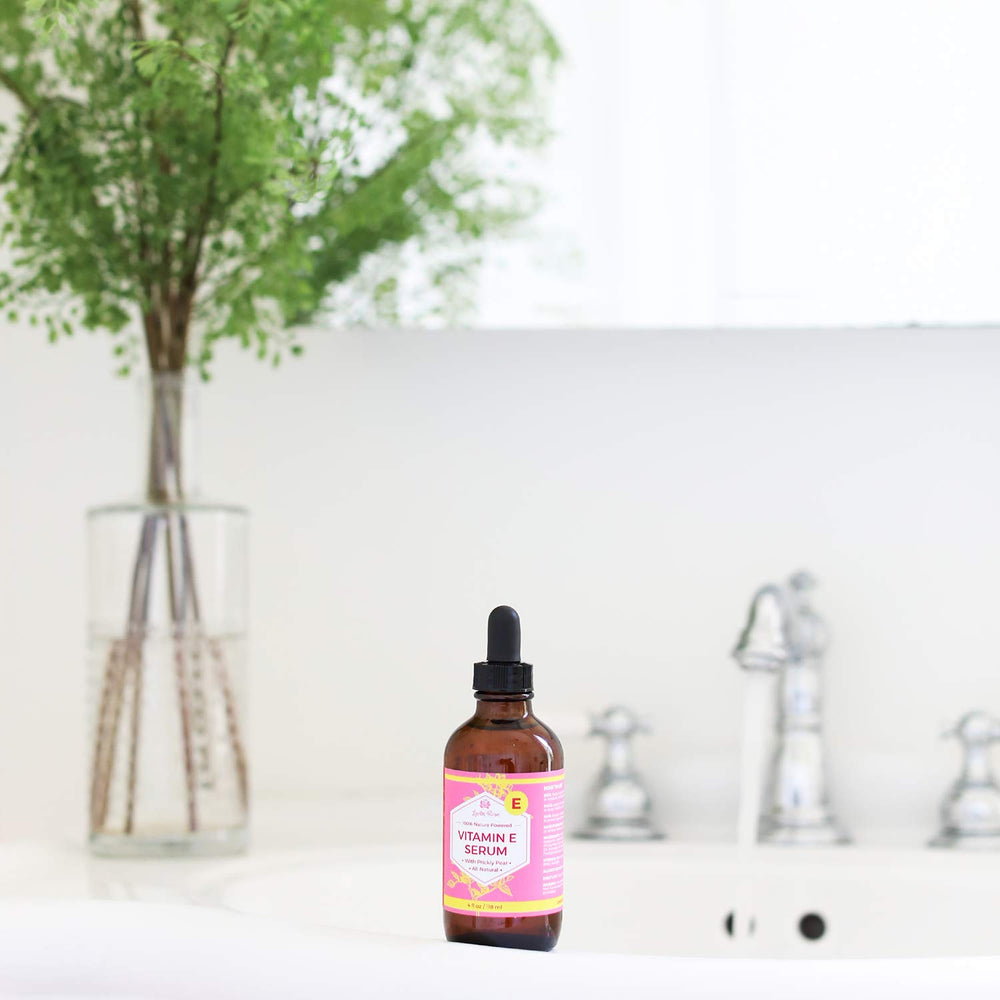 Leven Rose Vitamin E Oil Serum on nails reveals improved flexibility and appearance.