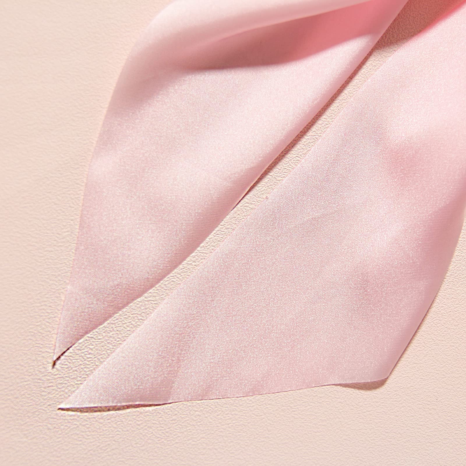 LFOUVRE party ceremony hair accessory adds color pop for special occasions