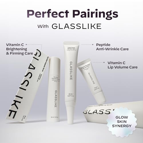 LG Pra.L Superform travel-friendly size enables quick skincare sessions anywhere.