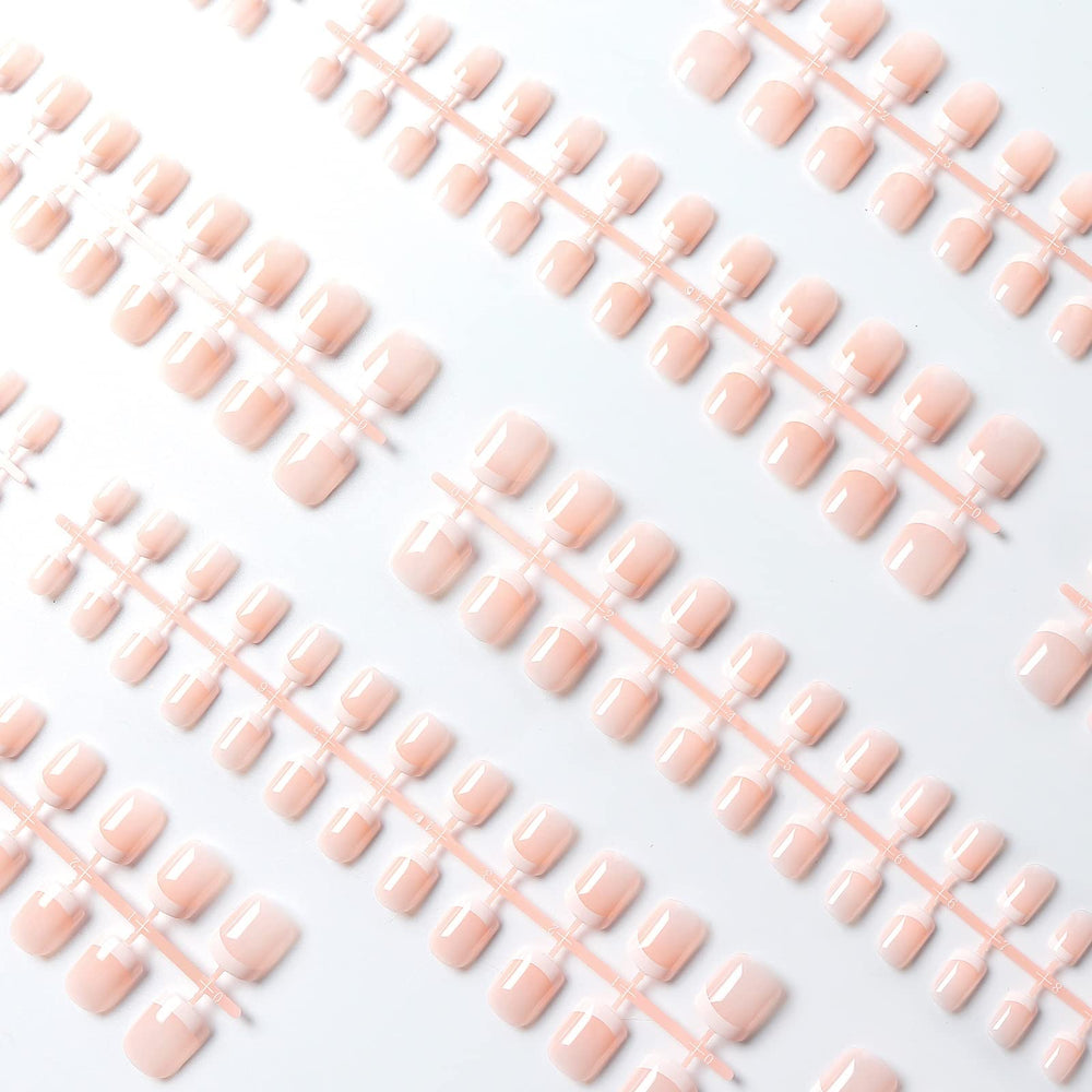 LIARTY press-on nails close-up showing bubble-free, durable wear.