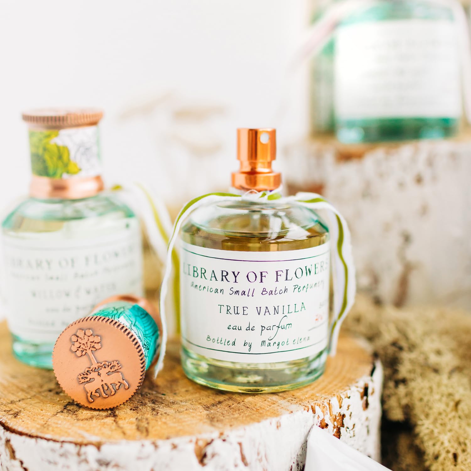 Library of Flowers True Vanilla EDP amber-vanilla note elevates daily rituals.