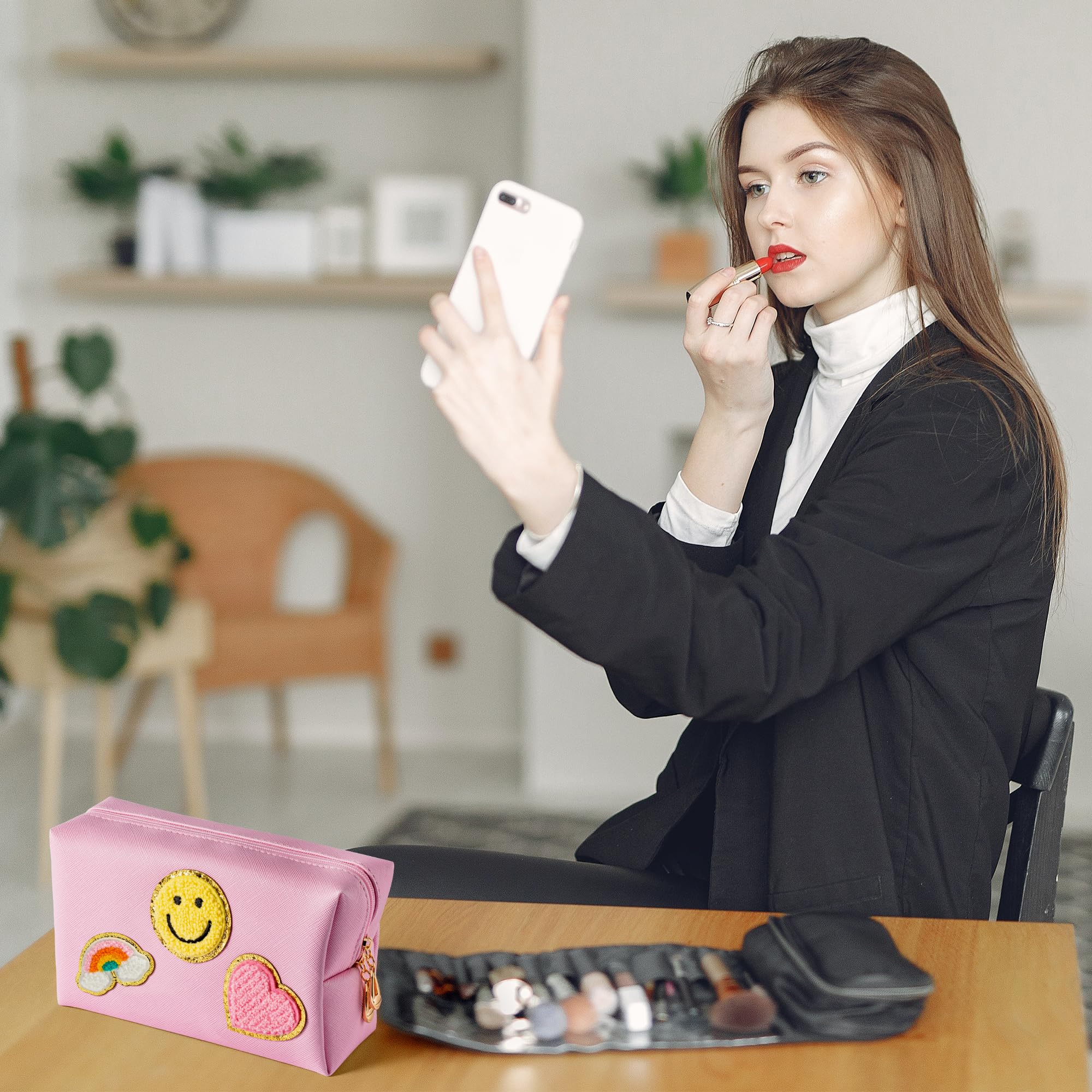 LieToi PU leather pouch is water-resistant and durable for day-to-day use