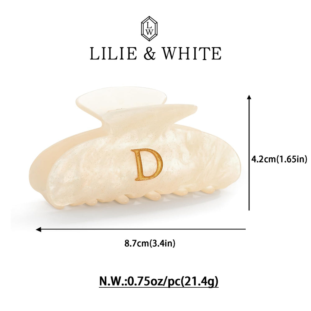 LILIE&WHITE daily style D letter clip elevates casual and formal outfits.