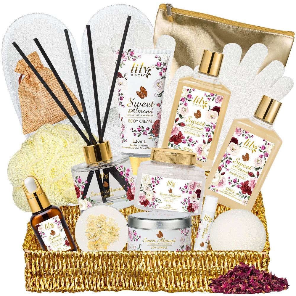 LILY ROY Christmas Spa Gift Basket closed view, ideal for at-home spa rituals and relaxation.