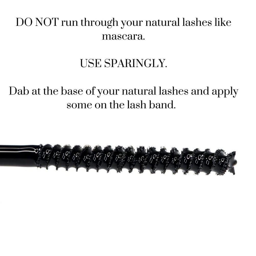 LINX lash glue water-resistant formula offers reliable wear through light moisture.