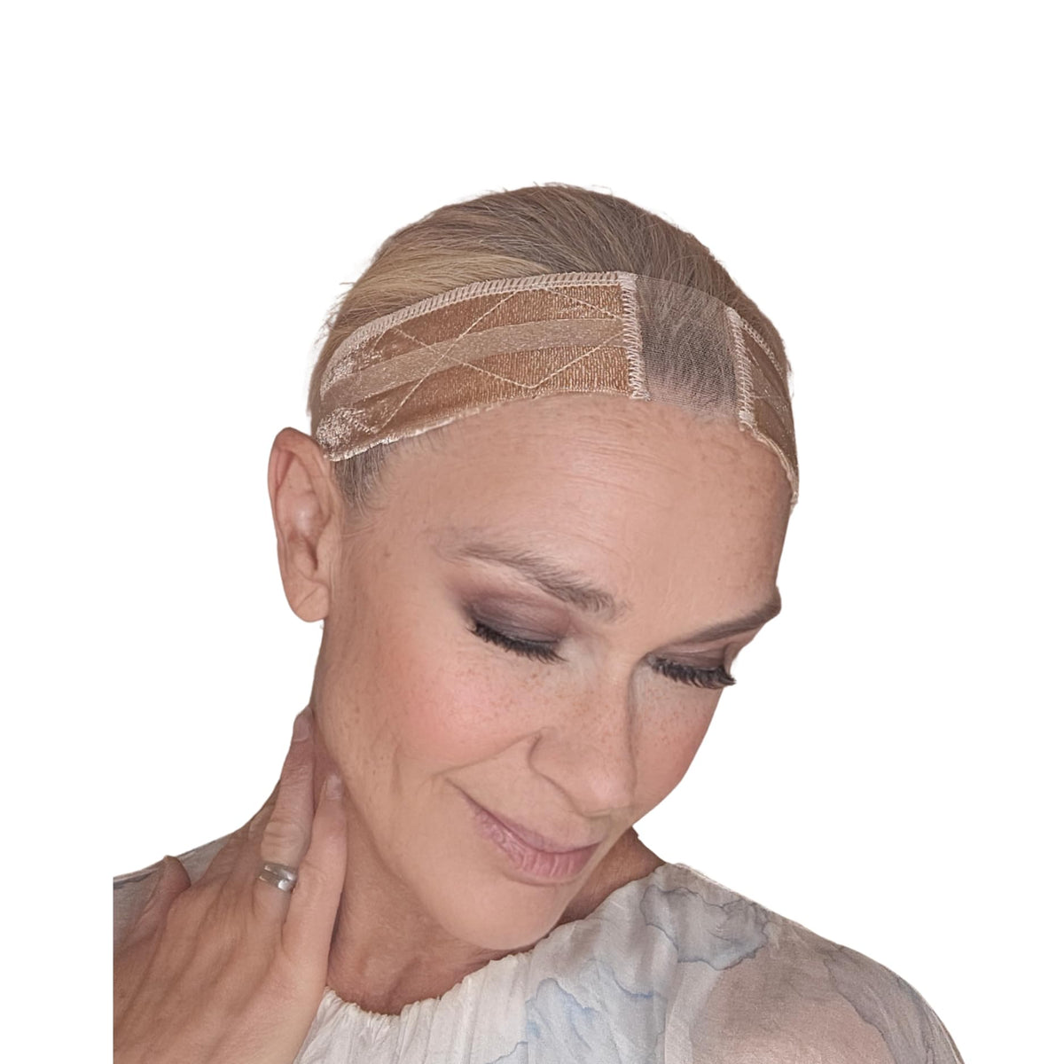 LIT UNICORNS Velvet Grip Wig Band close-up shows secure, comfortable lace grip.