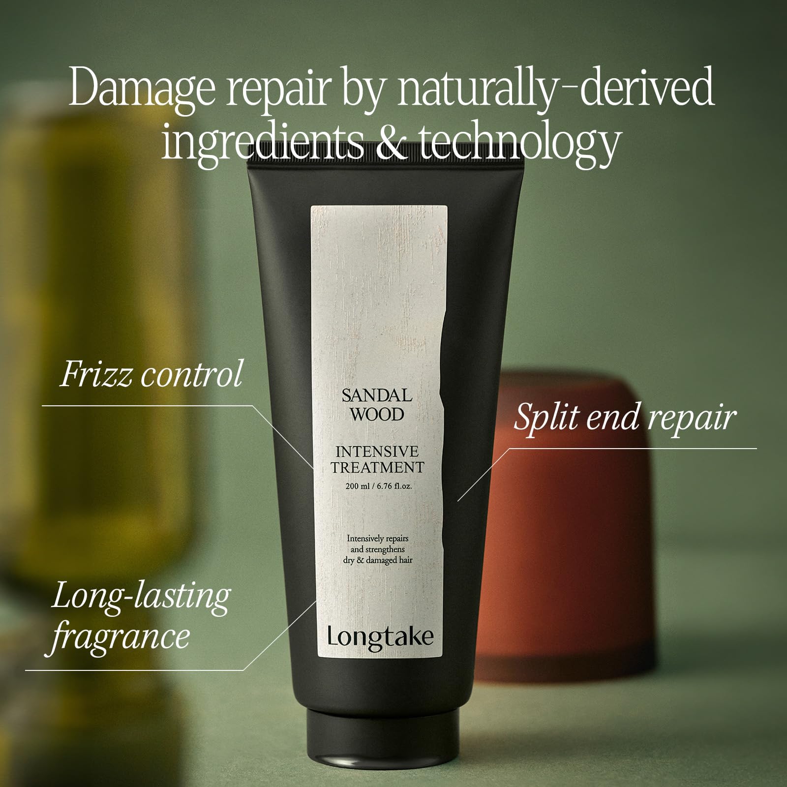  LONGTAKE Sandalwood Treatment applying on hair for even coverage.
