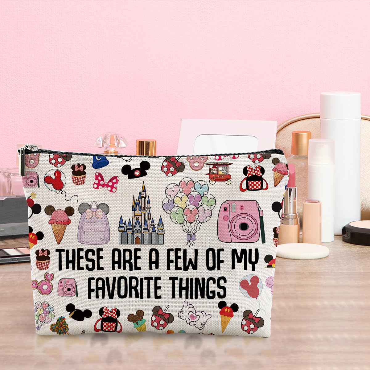 LongXIN zipper closure cosmetic bag securely keeps items from falling out.