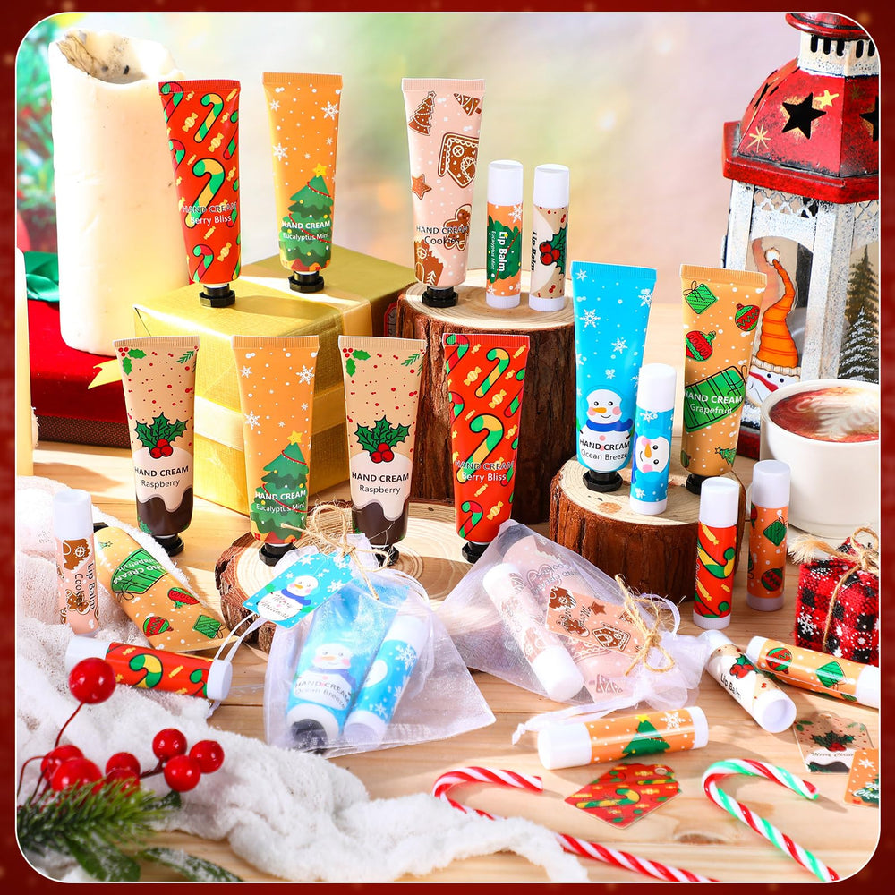 Loopeer organza bags and greeting cards ready for holiday gifting.