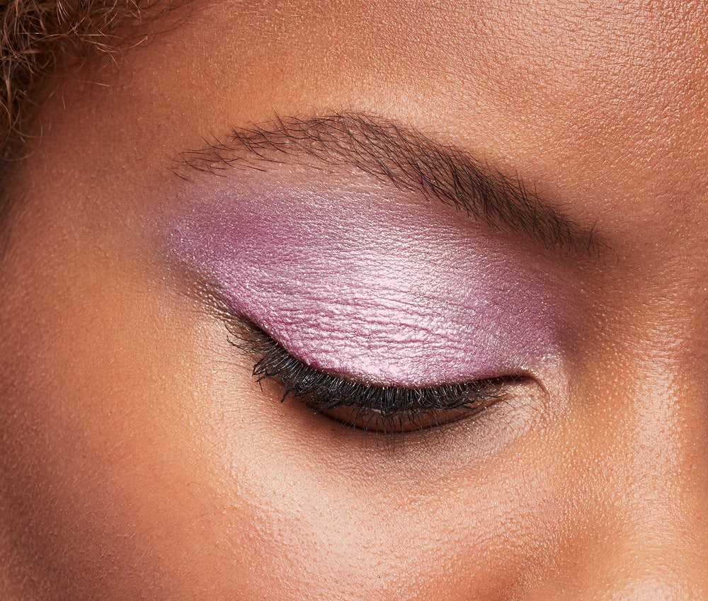 L'Oreal Paris Brilliant Eyes crease-resistant formula resists creasing