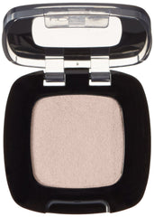 L'Oreal Paris Colour Riche Monos Mademoiselle Pink brush-ready application detail