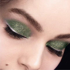L'Oreal Paris Infallible 24 HR Eyeshadow Golden Emerald waterproof finish supports lasting wear.