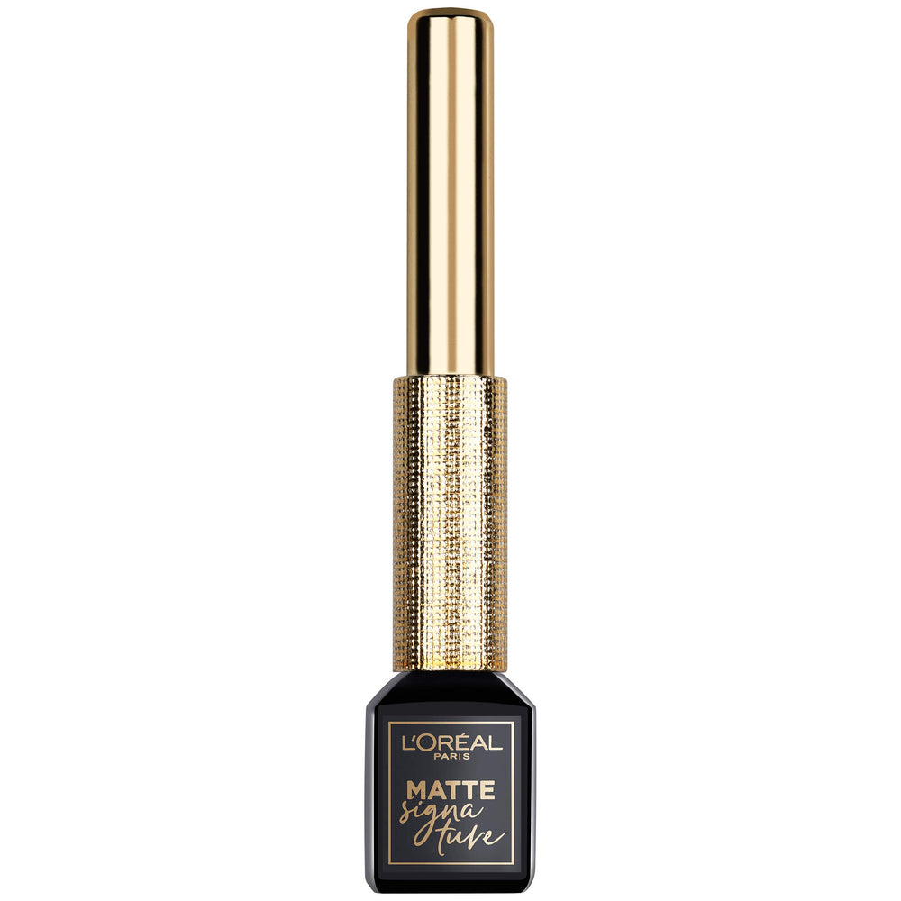 Delineador Matte Signature de L’Oréal Paris, aplicación precisa para líneas definidas.