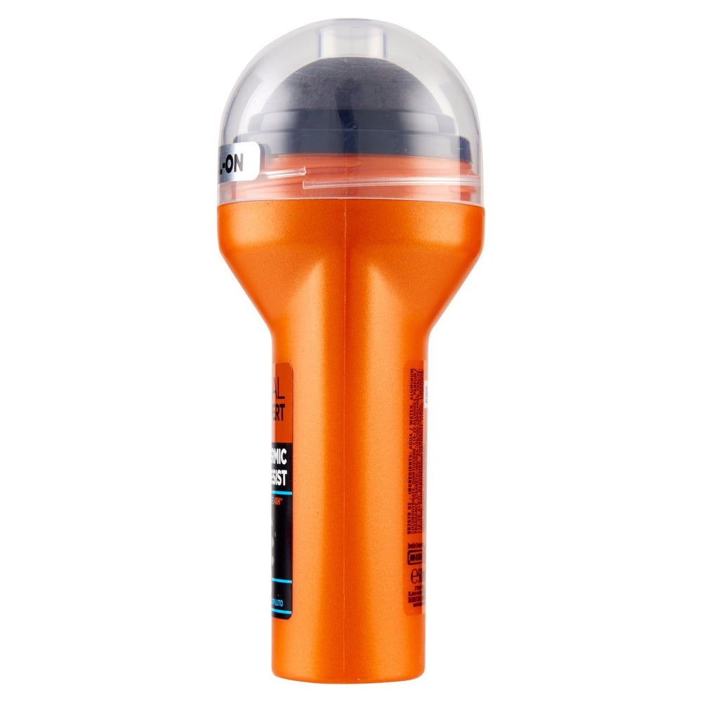 L’Oréal Paris Men Expert Carbon Protect roll-on application shows quick-dry texture for workouts.