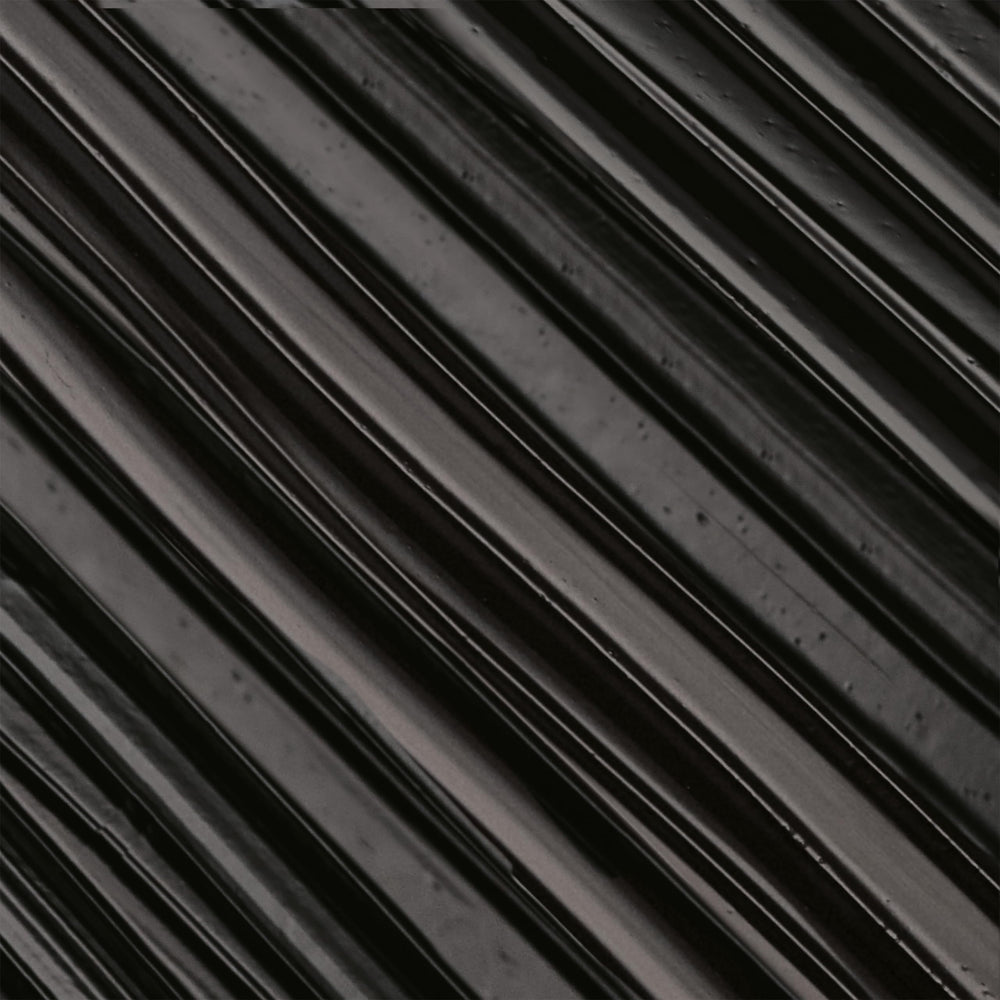 L'Oreal Paris Panorama Mascara packaging-closeup highlights premium branding and product details.