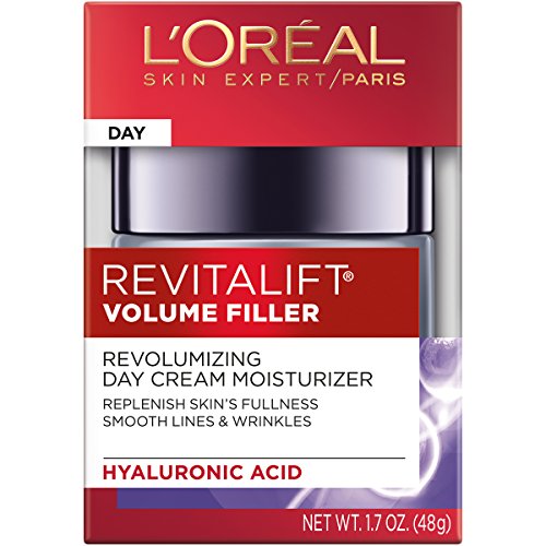 L'Oreal Paris Revita Lift Volume Filler texture during application promoting smoother skin and fullness.