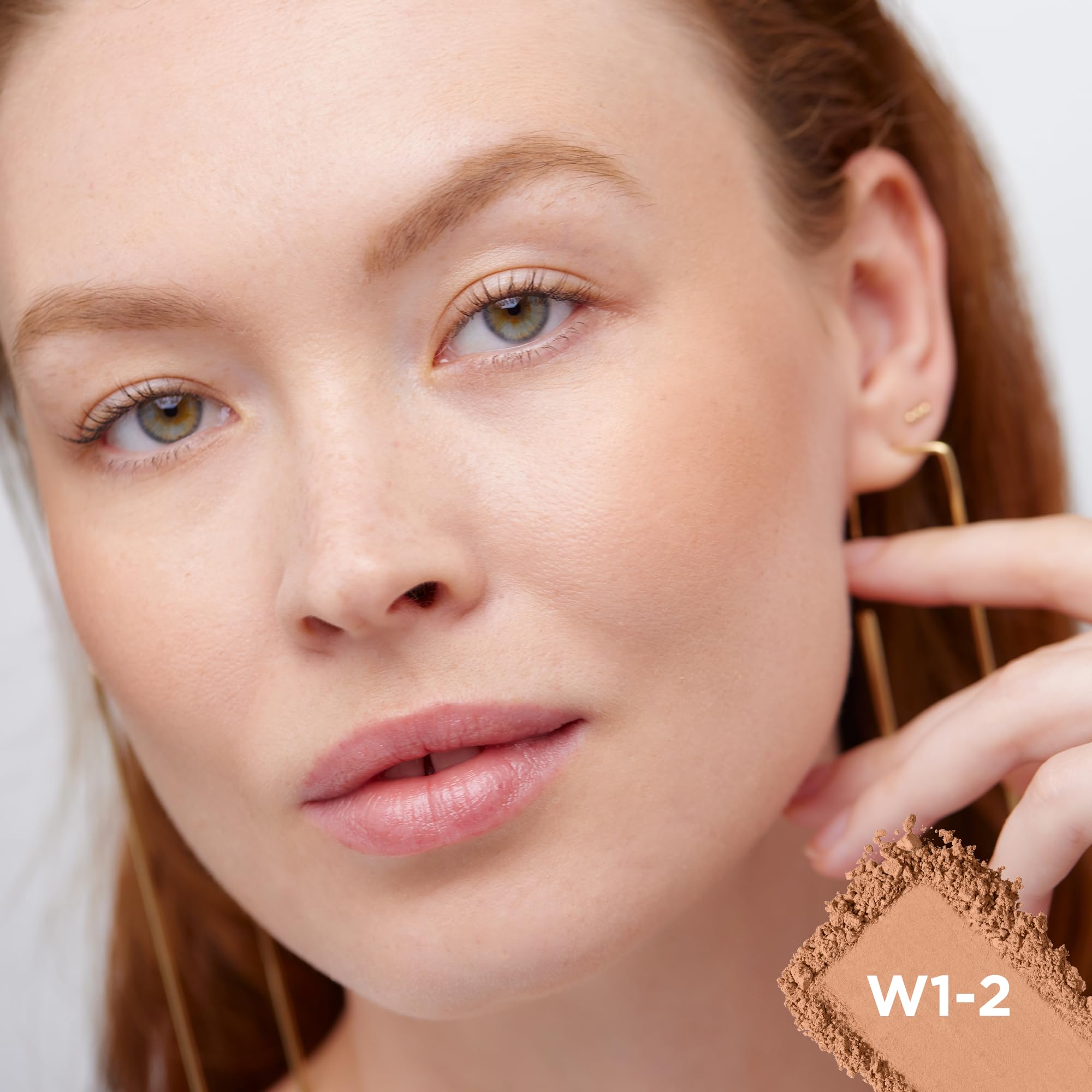 L’Oréal Paris True Match Blush compact includes a mirror for quick touch-ups