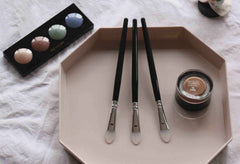 LORMAY brushes rinse clean instantly and dry quickly after use.