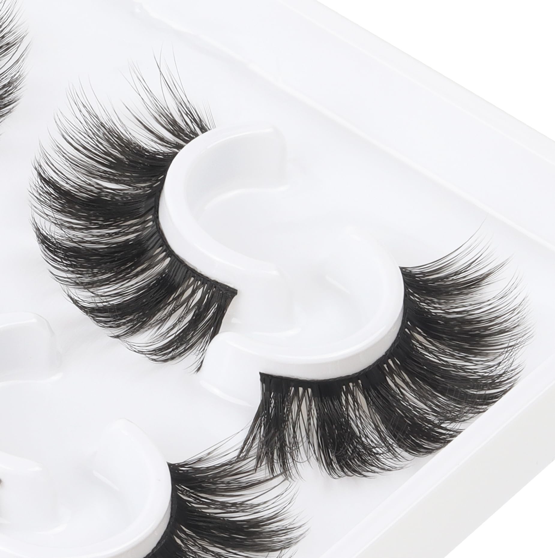 Pestañas Losha, look para fiestas y sesiones de fotos con acabado natural