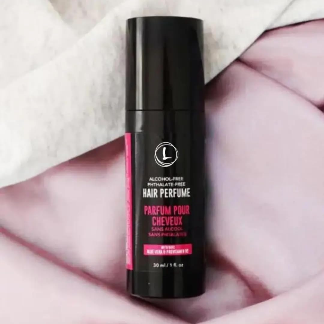 Love Ur Curls signature scent image highlights apple-peach notes for uplifting fragrance.