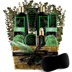 Lovery bath set packaging shows a gift-ready holiday presentation