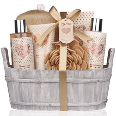 Lovestee vanilla spa basket exterior—gift-ready presentation for holidays or special occasions