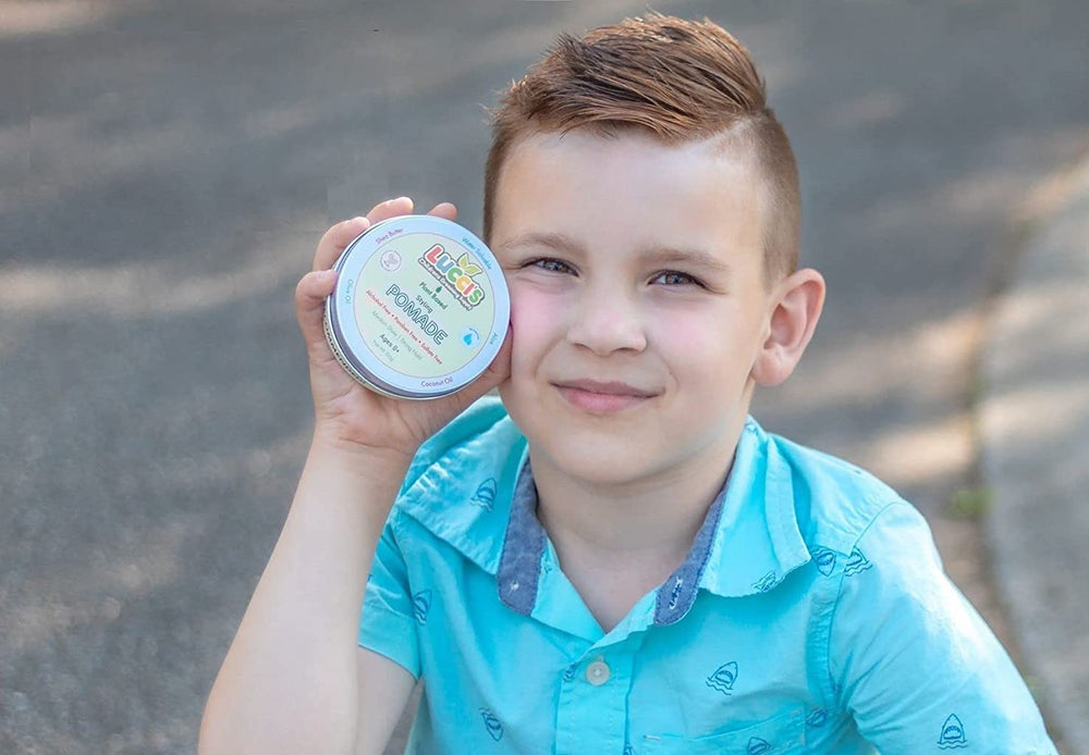 Frizz-control demo with LUCCI’S gel delivering smooth toddler hairstyle.