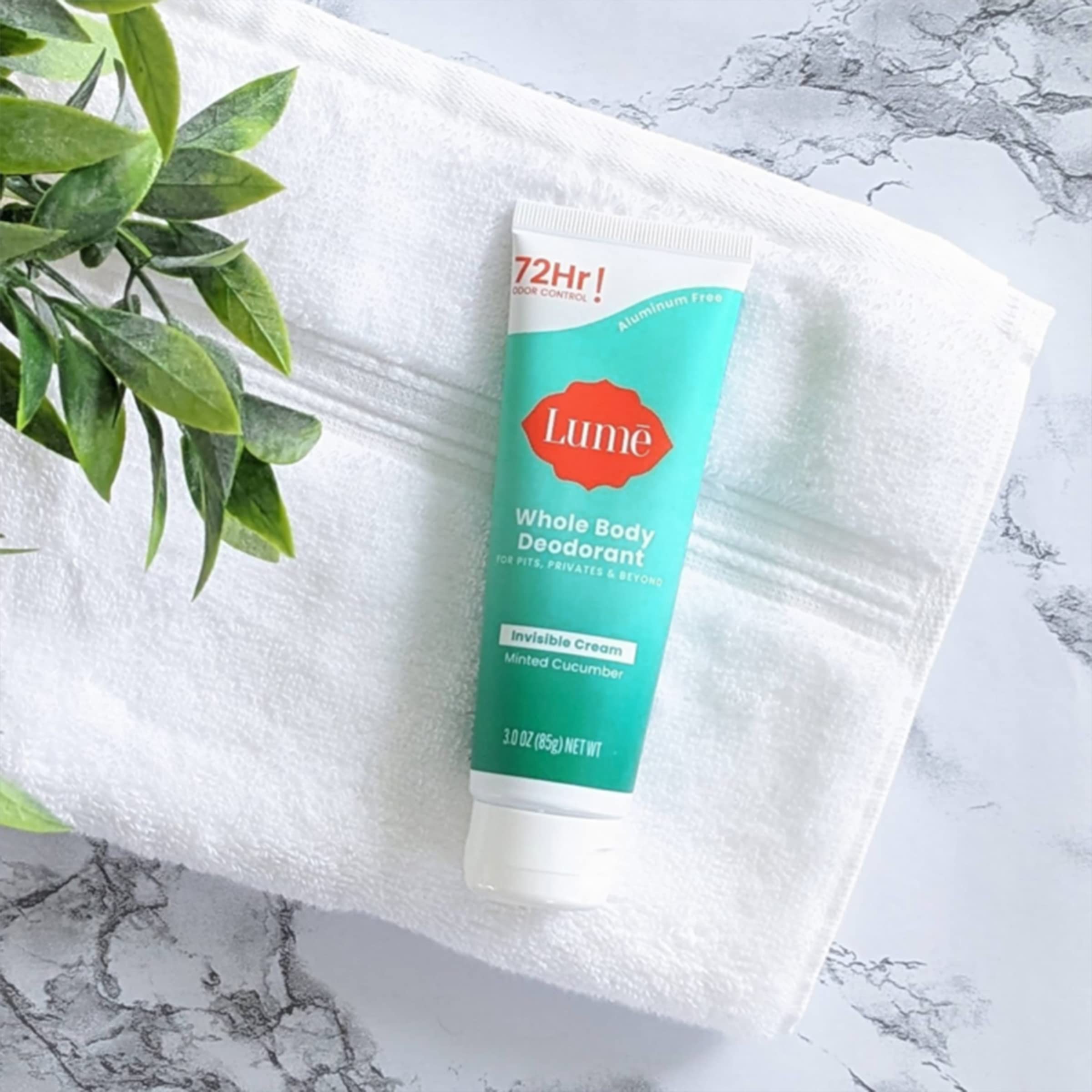 Lume packaging label on tube—aluminum-free, baking-soda-free skin-safe benefits highlighted.