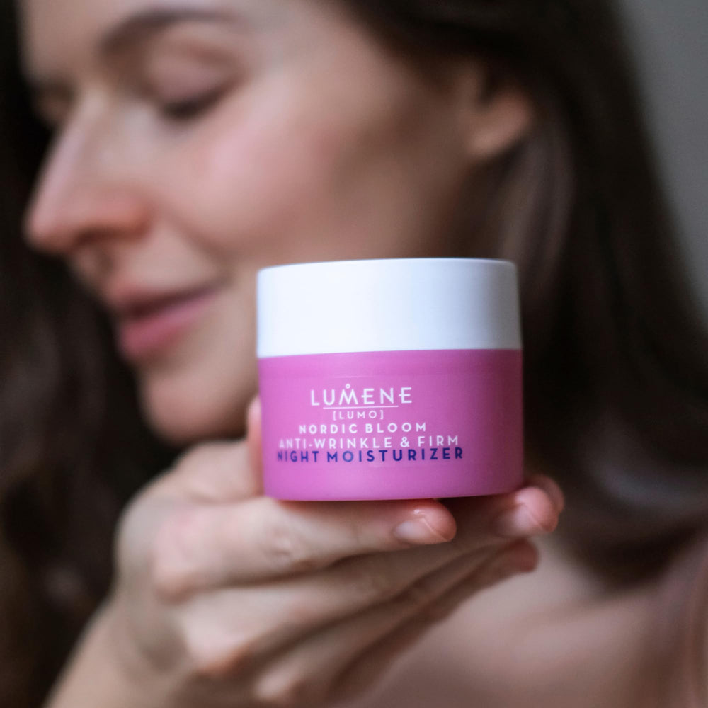 Lumene Nordic Bloom Lumo texture swirl demonstrates smoothing and glow potential
