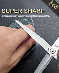 Lunwenksc Japan 440C steel closeup emphasizes sharpness and edge retention for salon-grade performance
