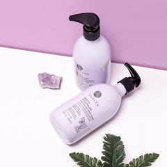 Luseta Biotin B-Complex Shampoo foam-in-hand shows cleansing action and scalp care.