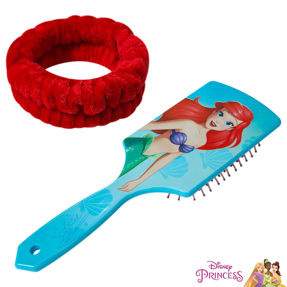 LUV HER Detangling Brush close-up – smooth, tear-free brushing for young scalps.