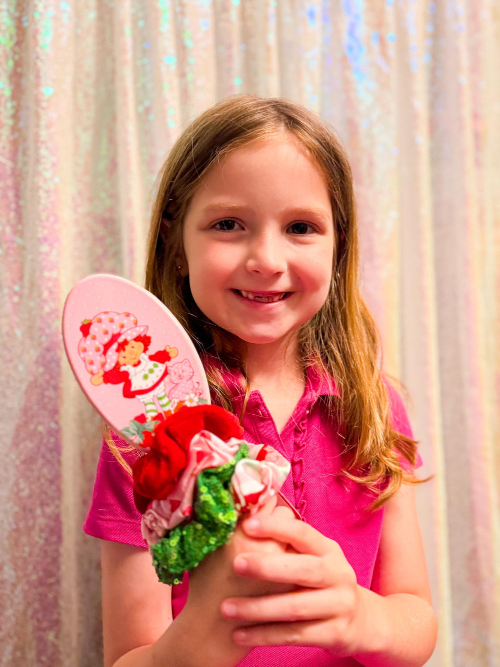 LUV HER Strawberry Shortcake set is ideal for toddlers and kids 3+.