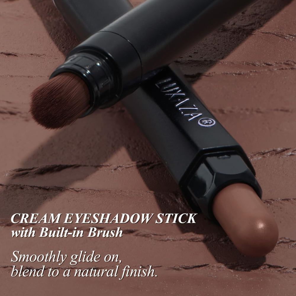 LUXAZA PRO built-in blending brush aids smooth color blending