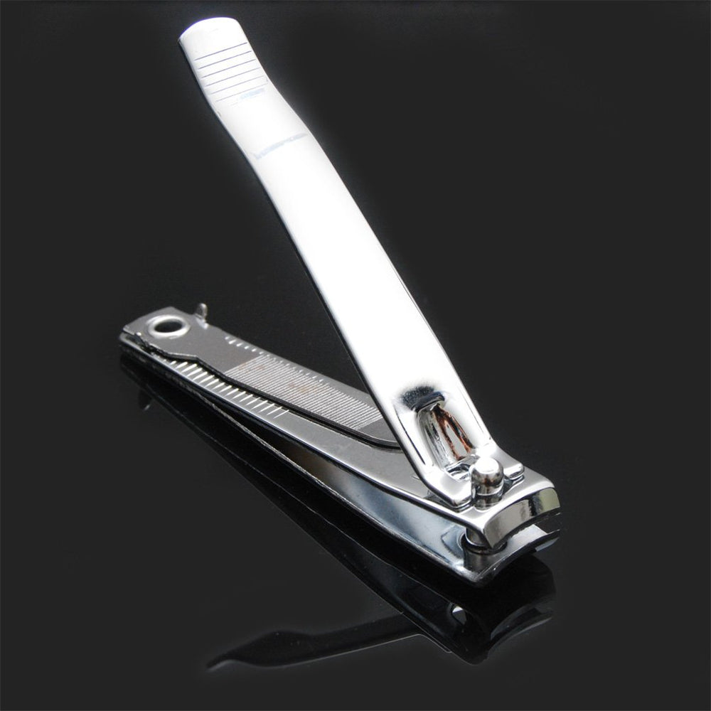 Luxxii nail clippers showing sharp straight edges for precise trimming.
