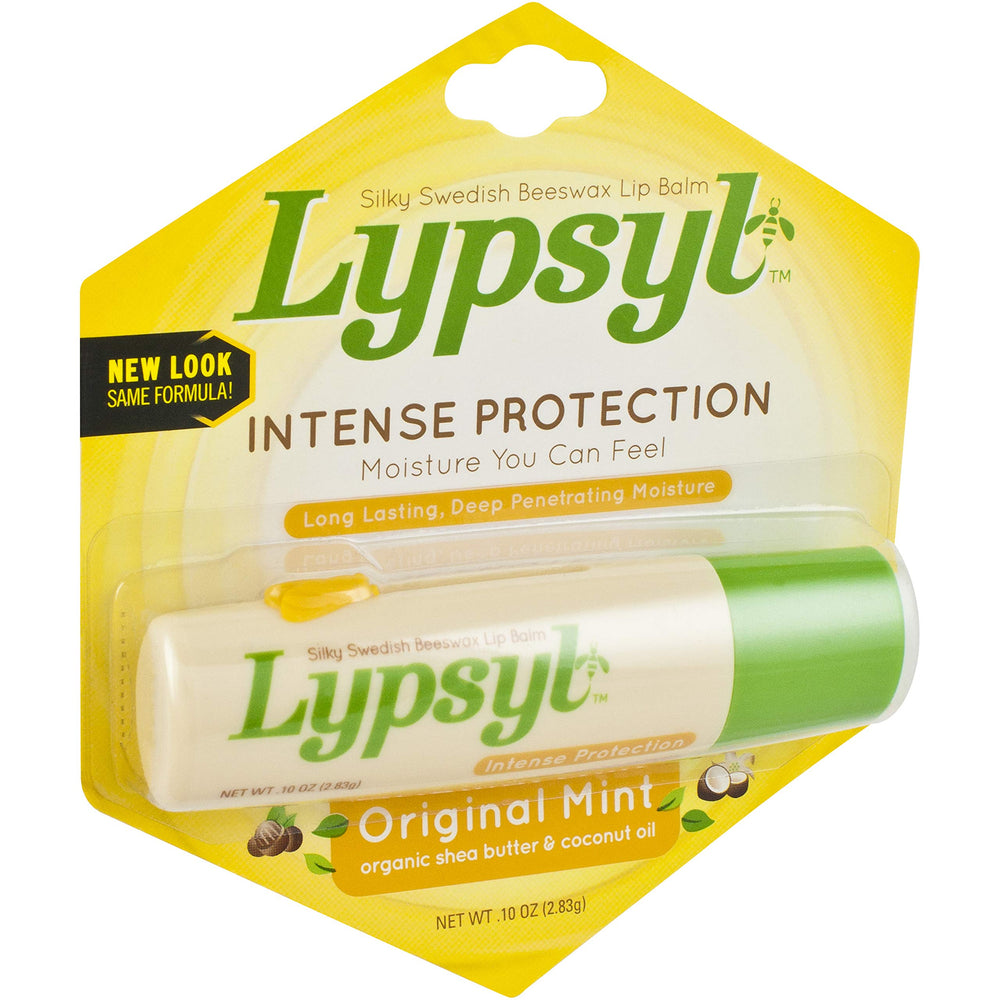 Lypsyl Intense Protection Original Mint balm application shows minty conditioning.