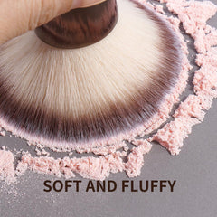 MAANGE coffee basic brush 1 close-up perfect for setting loose powder.