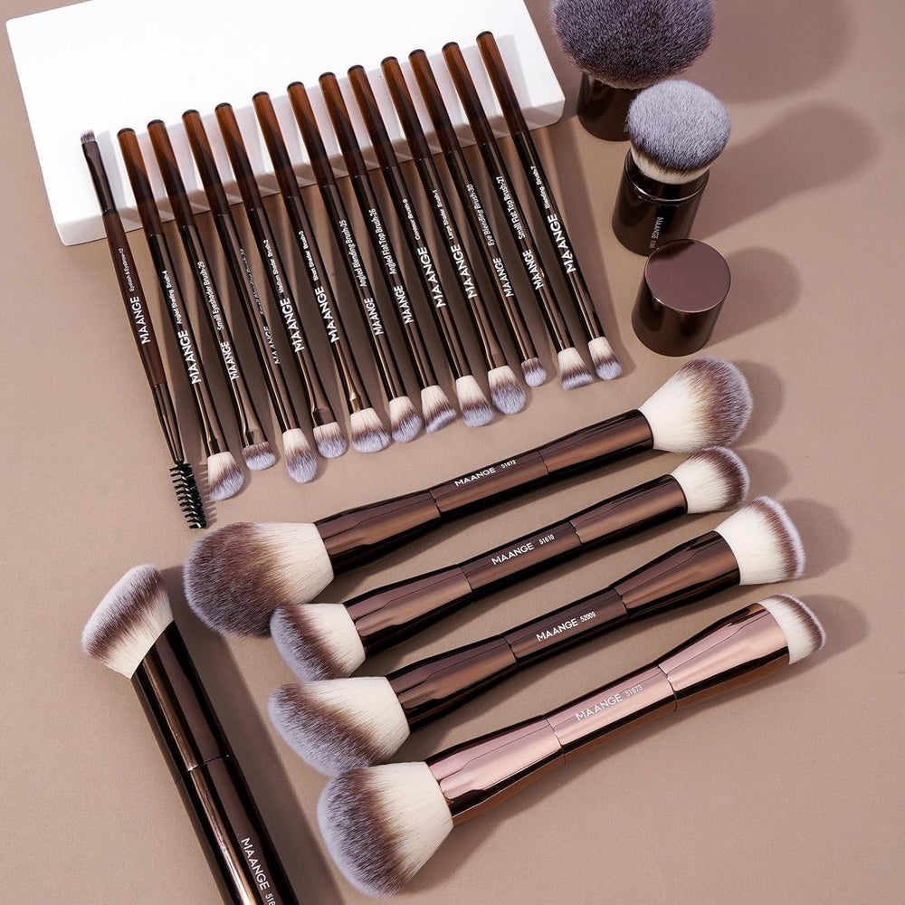 MAANGE Coffee blush and bronzer brush for natural contour and soft flush