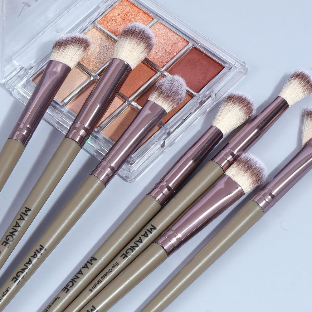 MAANGE contour brush with angled design for precise sculpting.